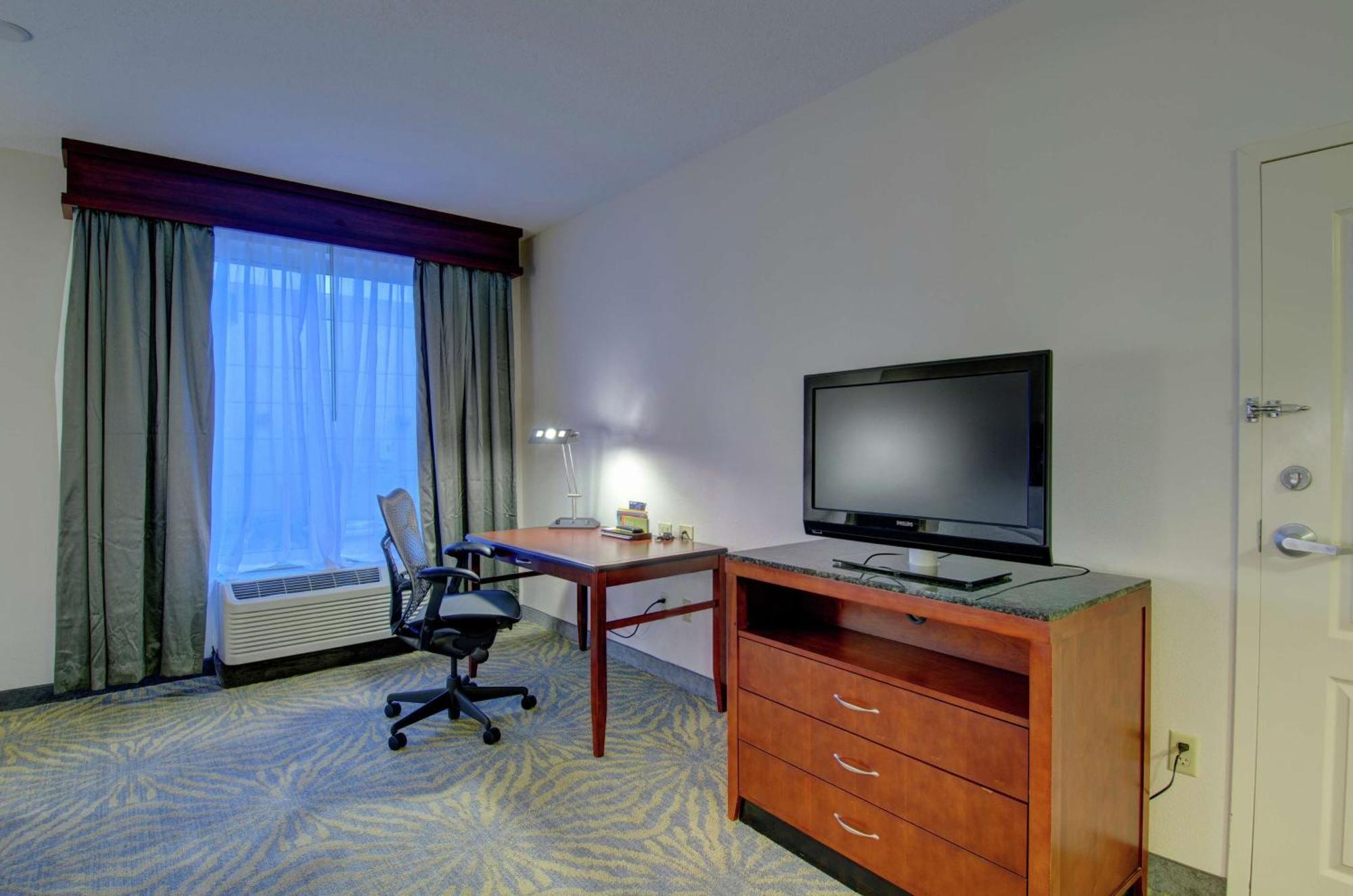 Hilton Garden Inn Норволк Екстер'єр фото