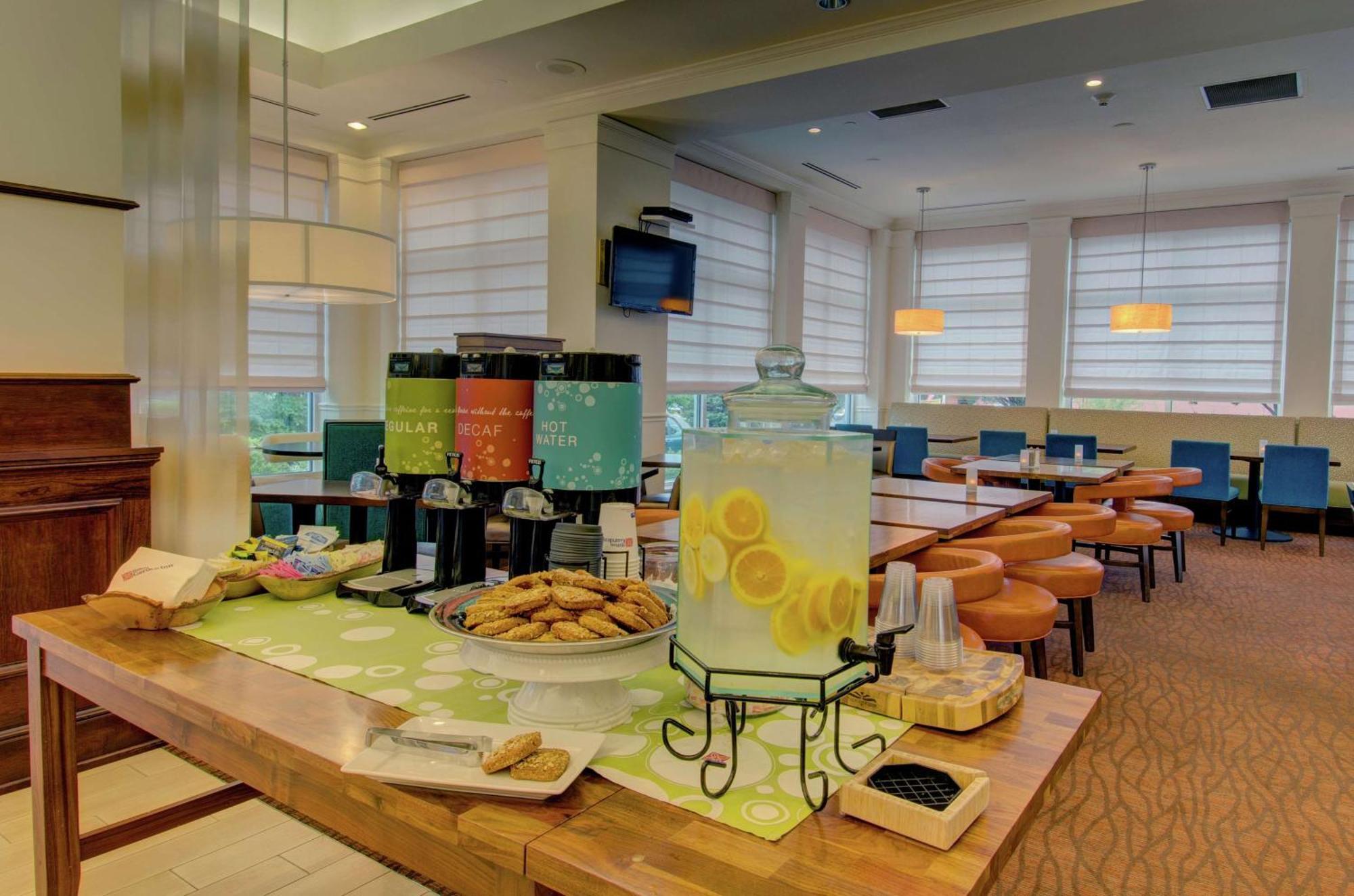 Hilton Garden Inn Норволк Екстер'єр фото